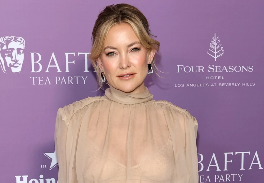 Гвинет Пэлтроу, Кейт Хадсон (в прозрачной блузке), Кристен Стюарт и Итан Хоук на BAFTA Tea Party