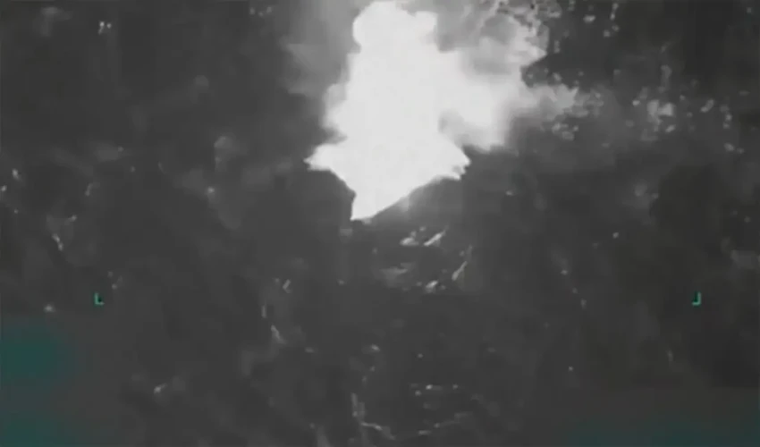 По каким лодкам бьют США, если Мадуро, якобы главарь картеля, уже в тюрьме?