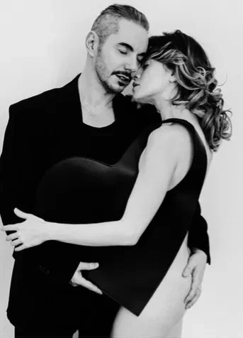 Тимур Родригез снялся в "горячей" фотосессии с возлюбленной Катей Кабак на фоне скандального суда с экс-женой