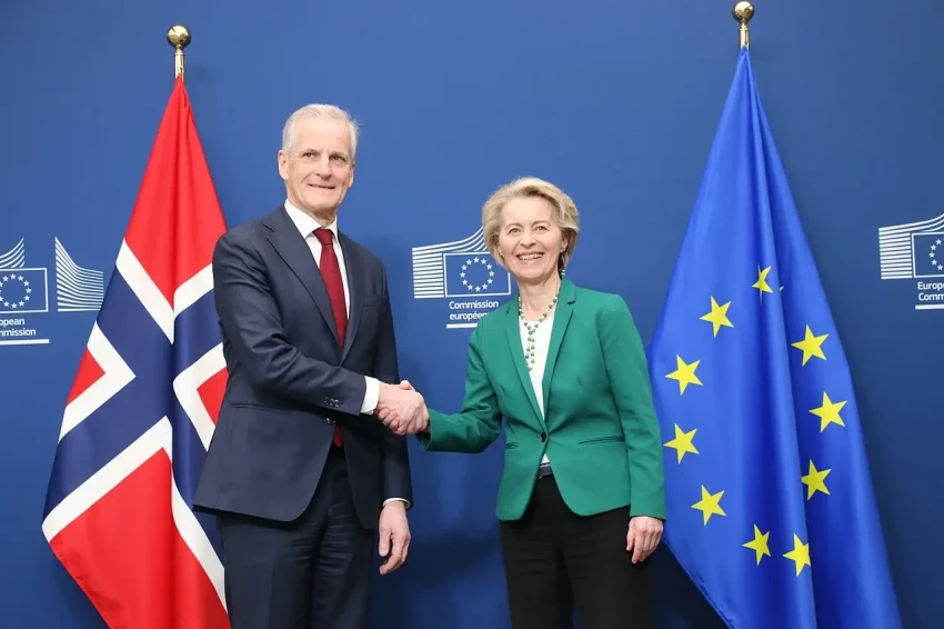 Премьер Норвегии заявил, что отчитал Трампа за его «фейковые слова» о НАТО