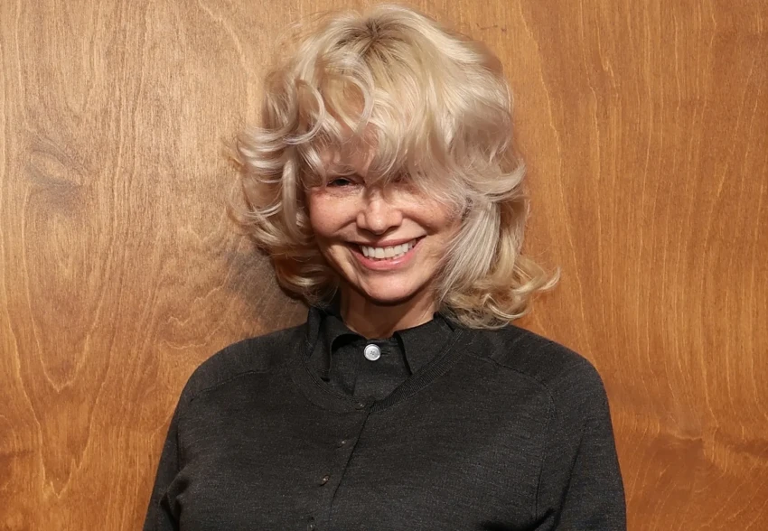 Неделя моды в Нью-Йорке: Эмили Ратаковски, Аманда Сейфрид, Памела Андерсон и дочь Мэрил Стрип на показе Tory Burch