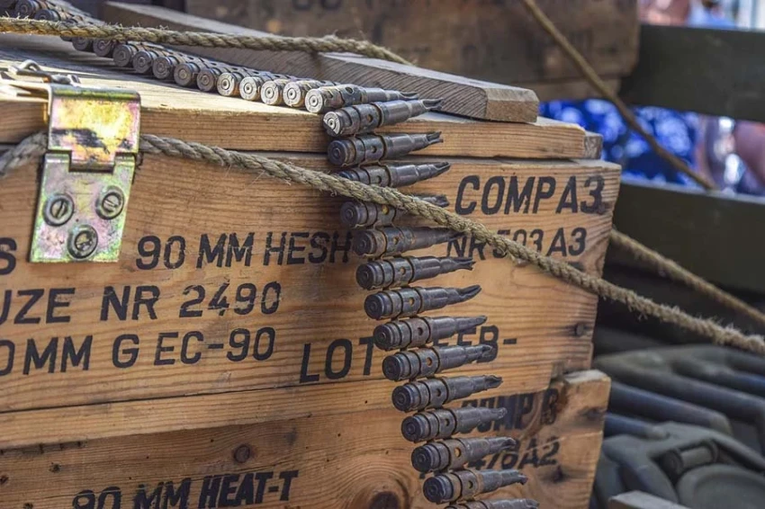 Европа надорвалась в стараниях превзойти США по тратам на Зеленского