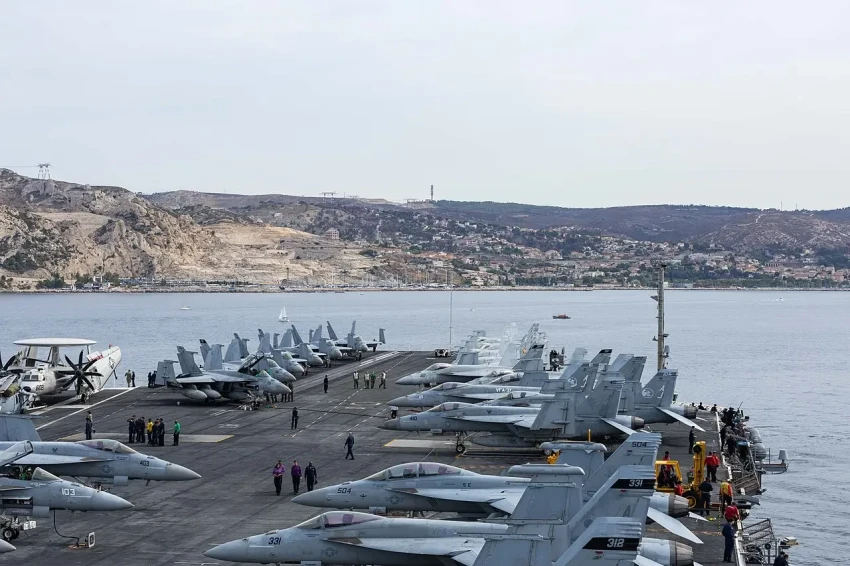 После переговоров в Женеве США перебросили к Ирану ещё 150 с лишним самолётов