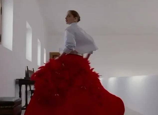 Российская модель Адица Берзения снялась в рекламе Chanel