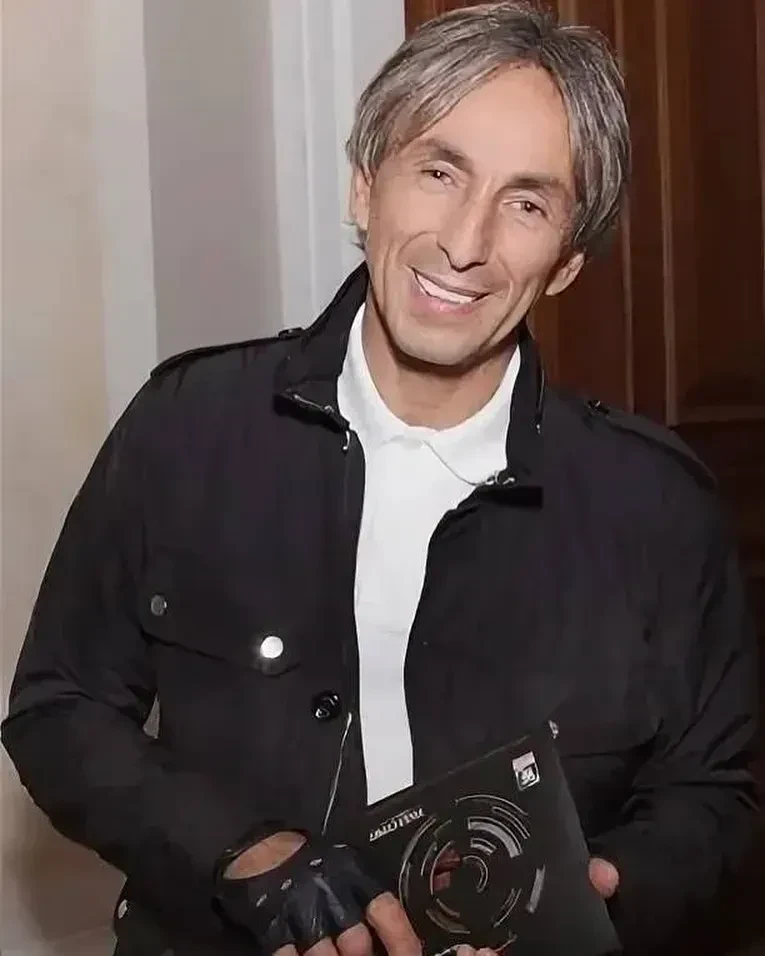 "Всё потратил на Наоми Кэмпбелл и вечеринки, заставлял пить алкоголь в 6 лет". Дочь Умара Джабраилова рассказала об отношениях с отцом и наследстве