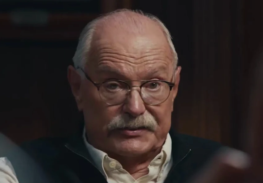 Никита Михалков рассказал, что у Путина были сомнения насчёт возвращения Ефремова на сцену