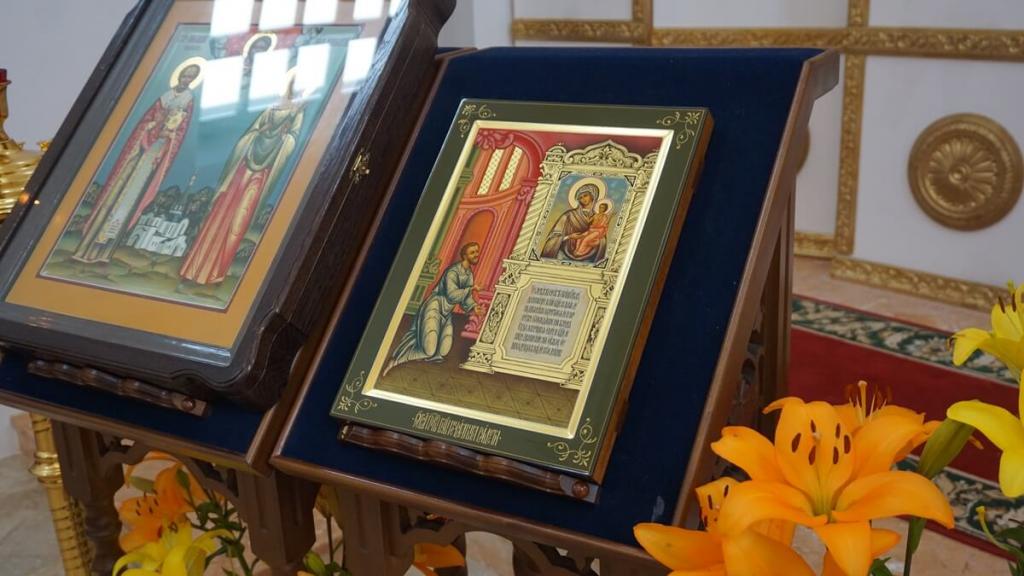 Учебник православной нравственности: особенность и чудеса иконы Божией Матери «Нечаянная Радость»